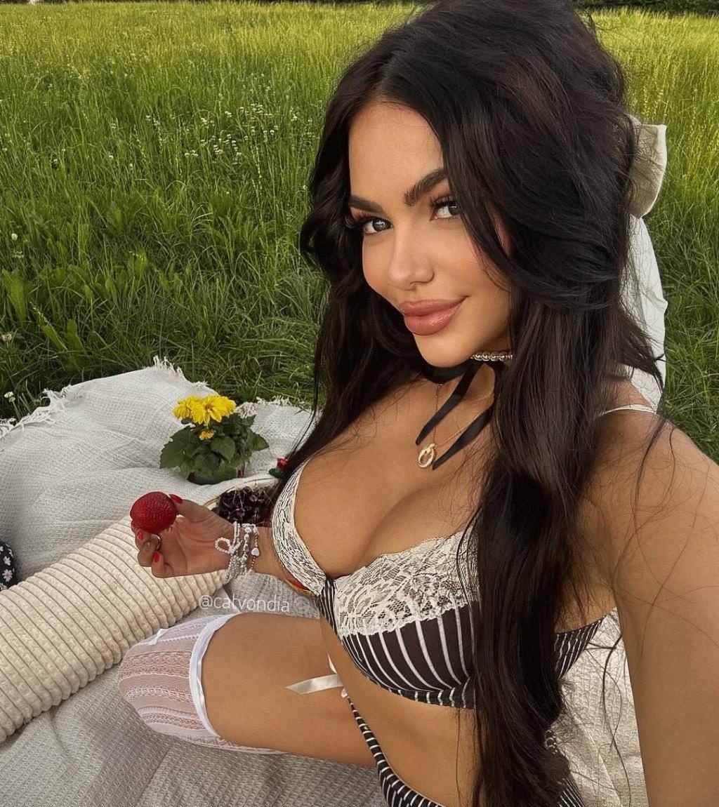 Люда привлекательная девушка из Сатка цена от 7000 руб