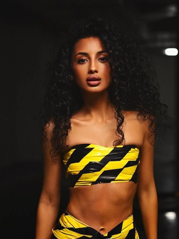 Луиза привлекательная девушка из Сатка цена от 6000 руб